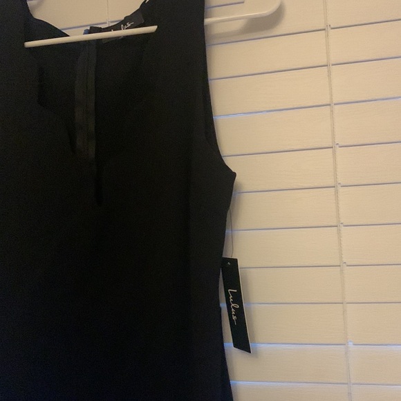 Never before worn lulu’s black dress - Picture 3 of 4